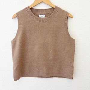 Song of Style brown tan sleeveless sweater Size Medium
